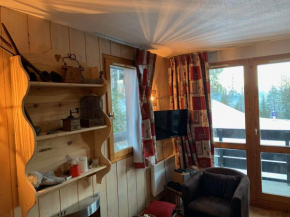 P2-3 esprit chalet sur les pistes de Courchevel